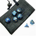 Кубики ДнД (7 шт) с мешочком / Дайсы для DnD / Dungeons & Dragons /  RPG / Черно-синий с золотом - фото 7703